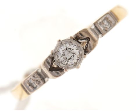 A diamond ring, gold hoop marked 18ct &amp; PLAT, 2.8g, size M½  Good condition