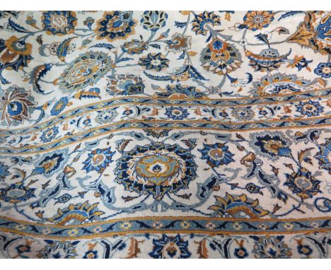 A hand knotted Kashan carpet - 4.45m x 3.15m 