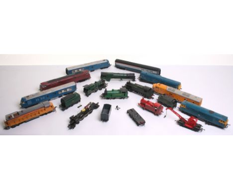 Quantity of OO Gauge Locomotives, including Hornby R357 Diesel electric Loco blue BR Intercity Livery D5572, Hornby R758 Clas