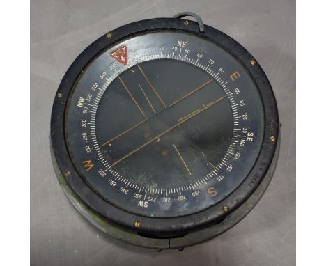 A large WWII type P10 military compass, no.6A/1671, boxed, H.10cm Diameter 19cm (compass) 