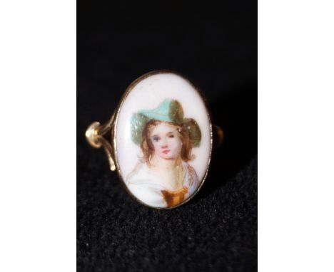 9ct Gold dress ring set with classical style portrait Size M