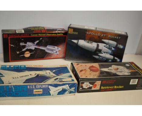 Glencoe models 1/72 scale, retriva rocket observation satellite, Pegasus apollo 27 rocket Lindberg uss explorer unassembled- 