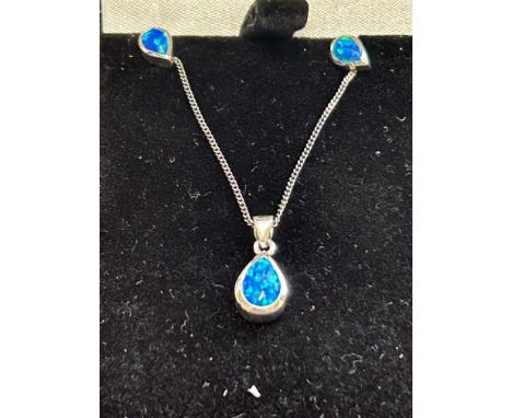 Silver & opal necklace set 