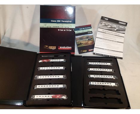 N gauge Rapido/Revolution trains class 390 Pendolino nine car set, (space in box for two extra coaches to make it eleven car 