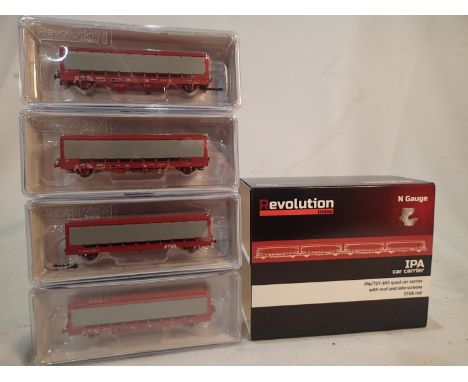 N gauge Revolution trains, N-IPA-261A 1/2/3/4 I.P.A quad car carrier set with roof and side screens, STVA red, near mint cond