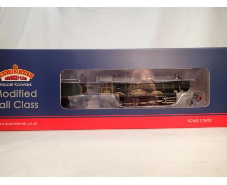 Bachmann 31-786, Hall class, 6998, Burton Agnes Hall, green, late crest, near mint condition, storage wear to box. UK P&amp;P