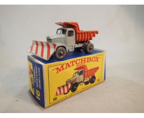 Matchbox 1/75 series No. 16 Scammell Mountaineer snow plough, grey plastic wheels, near mint condition, boxed. UK P&amp;P Gro