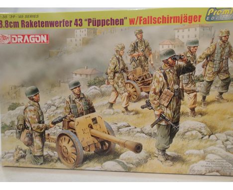 1/35 scale Dragon figure kit, 8.8 Raketenwerfer-Puppchen, appears as new, unchecked. UK P&amp;P Group 1 (£16+VAT for the firs