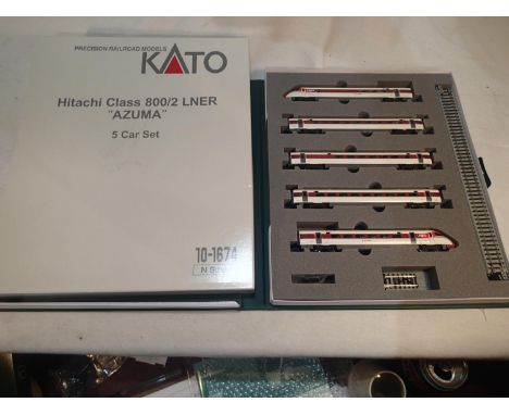 N gauge Kato 10-1674 Hitachi class 8/00/2 L.N.E.R Azuma five car set, near mint condition, boxed. UK P&amp;P Group 1 (£16+VAT