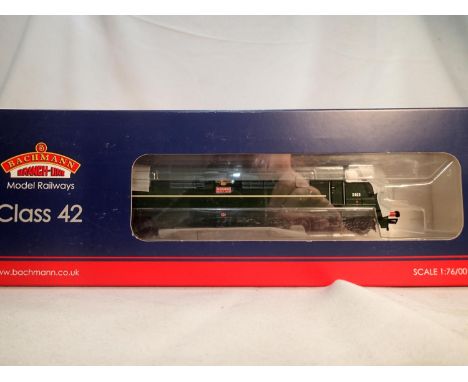 Bachmann 32-052A, class 42 diesel, D823, Hermes, green, late crest, near mint condition, storage wear to box. UK P&amp;P Grou