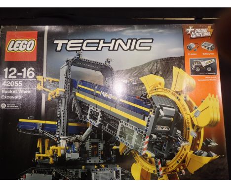 Lego Technic 42055 bucket wheel excavator, factory sealed. UK P&amp;P Group 3 (£30+VAT for the first lot and £8+VAT for subse