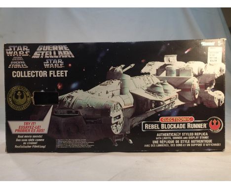 Star Wars collector fleet by Kenner, lights and sound rebel Blockade Runner, approximate L: 40 cm, excellent condition with i