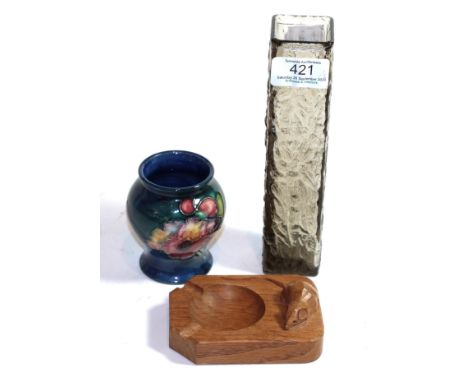 A Robert Thompson Mouseman English oak ashtray, of standard rectangular form, with carved mouse trademark, 10cm, a Walter Moo