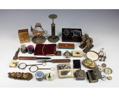 A rummage tray of vintage and antique collectables, comprising of travelling inkwells; pipe shaped smokers knife; picnic knif