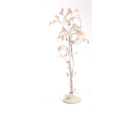 A retro vintage mid 20th century Italian floral tole ware metal floor standing lamp. The lamp having a fan shaped leaves stru