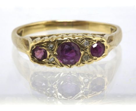 9 carat ruby and diamond set ring 2.87 grams