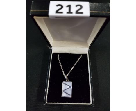 SILVER MOTHER OF PEARL PENDANT AND CHAIN