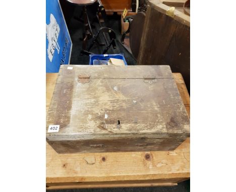 VINTAGE TOOLBOX AND CONTENTS