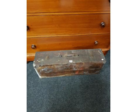 VINTAGE TOOLBOX &amp; CONTENTS 