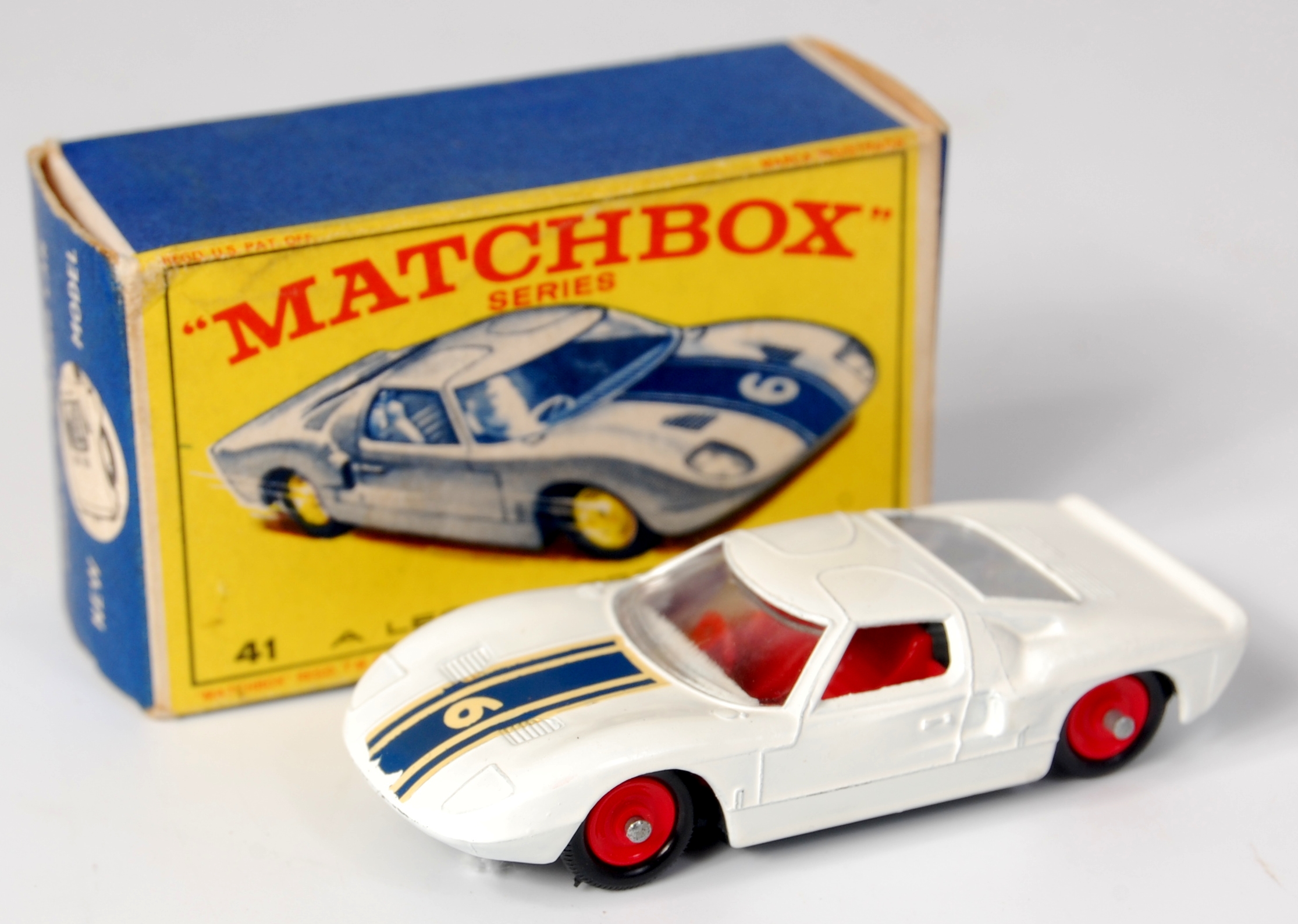 Matchbox, 175 series, No.41 Ford GT racing car, white body, RN6, red