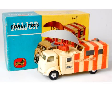Corgi, Major 1106 Decca mobile airfield radar, cream with orange bands, 4 on each side, scanner and aerial, all in card prote