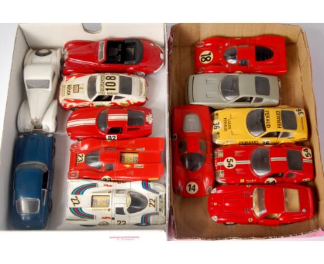 13 assorted Solido 1/43rd scale loose diecast group, 1 example repainted, mixed car types to include; Ferraris, Porsches, Bug
