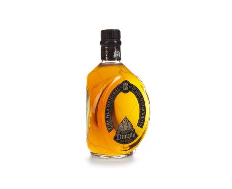DIMPLE 12 YEARS OLD Blended Scotch Whisky 75cl, 43% volume.