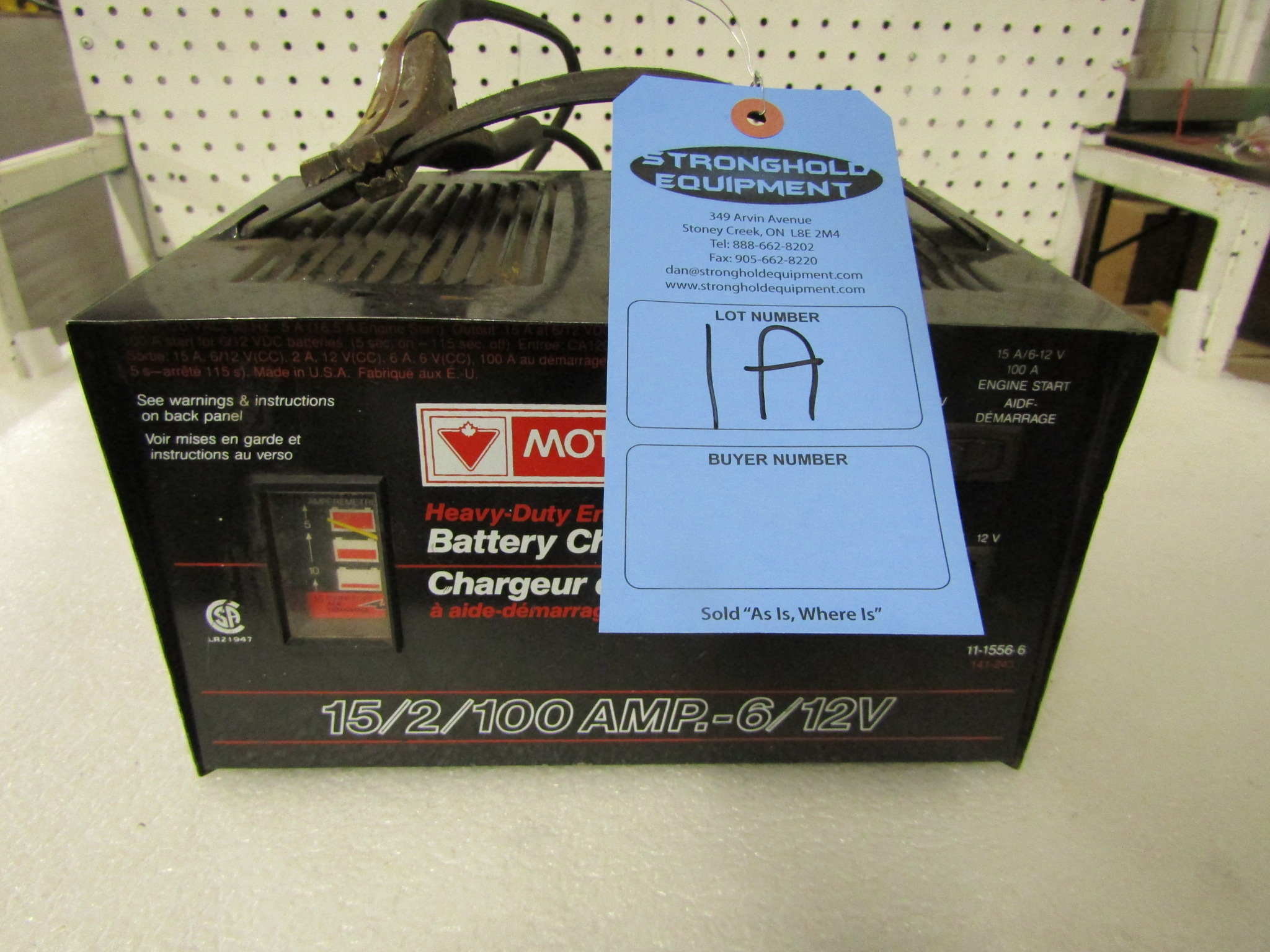 Motomaster Battery Charger 15/2/100 amp.6/12V Engine Starter