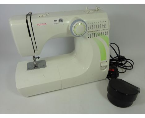 Toyota sewing machine  (This item is PAT tested - 5 day warranty from date of sale)   Condition Report   Click here for furth