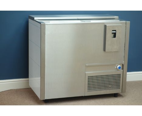 Commercial stainless steel drinks cooler, W100cm, H89cm, D56cm  (This item is PAT tested - 5 day warranty from date of sale) 