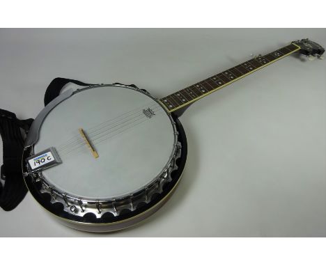 Fender 5 string Banjo with soft with carry case   Condition Report   Click here for further images, condition, auction times 