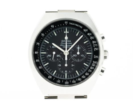 Case measures 45mm in width including the crown. The case is made of stainless steel and is in good original condition having