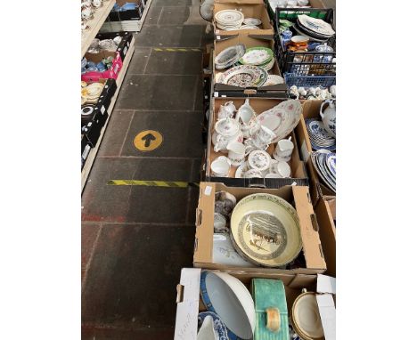 5 boxes of assorted china to be sorted including Royal Albert Tranquillity, Wedgwood Appledore,, Royal Standard Lyndale, Doul
