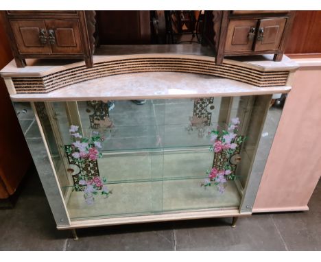 A vintage 1950s display cabinet/ bar. 