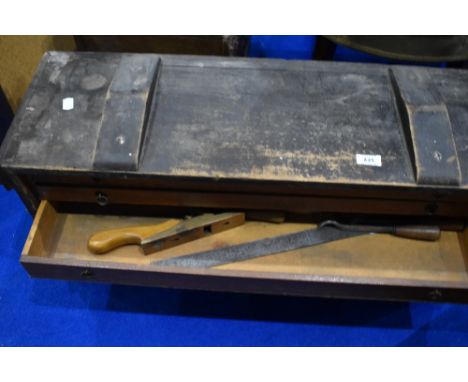 A vintage joiners tool chest of contents