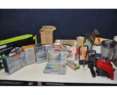 A COLLECTION OF MISCELLANEOUS to include a Vitamix VM0181, Firm FRM250 sander, Powerdevil DW5033, Proelectrix three pan buffe