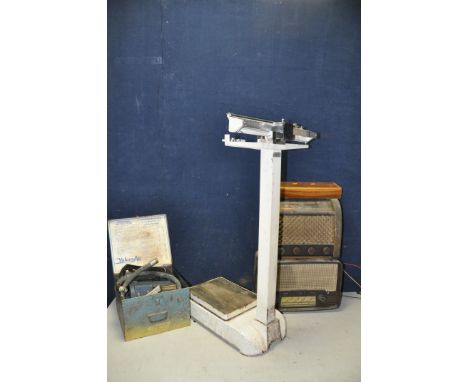 A SET OF VINTAGE WEIGHT WATCHERS SCALES along with a G.E.C BC5445 valve radio, a Ecko U199A valve radio and a Volum air spay 