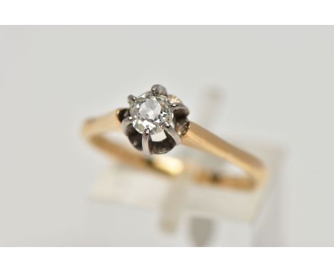 A YELLOW METAL SINGLE STONE DIAMOND RING, six claw set old cut diamond, estimated total diamond weight 0.34cts, raised white 