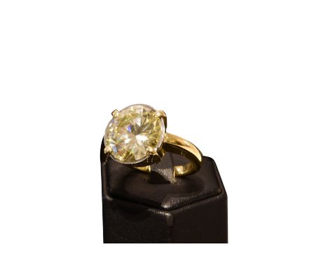 Damenring Gelb/Weissgold, 750/fein, mit einem Brillanten ca. 9,34ct, Q-R/VS1, Gesamtgewicht 13,5 g, Ringweite 56, GIA Zertifi