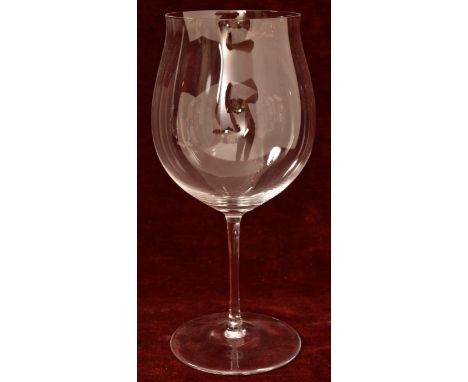 A set of six Riedel large red wine glasses. H=25cm