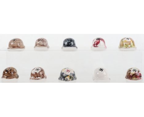 10x Miniature Ceramic German Helmets, each painted, 5cm, (10 items), Not Old. 