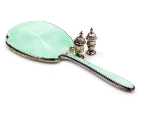 A pair of Edward VII silver miniature pepper pots, of baluster form with an urn shaped finial and raised central band, Birmin