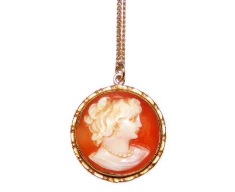 A 9ct gold and circular cameo pendant, bust portrait of a lady, on a curb link neck chain, with bolt ring clasp, 5.0g all in.