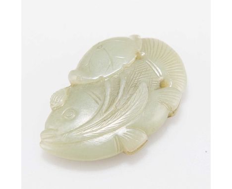 A CHINESE JADE 'CARP' PENDANT 6.3cm wideSome minor wear but generally in good condition.