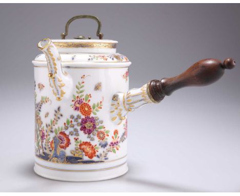 A MID-18TH CENTURY MEISSEN CHOCOLATE POT the cylindrical body with a double scroll spout, turned wood handle and flat cover w