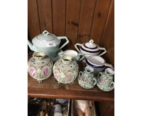A box of Noritake porcelain 