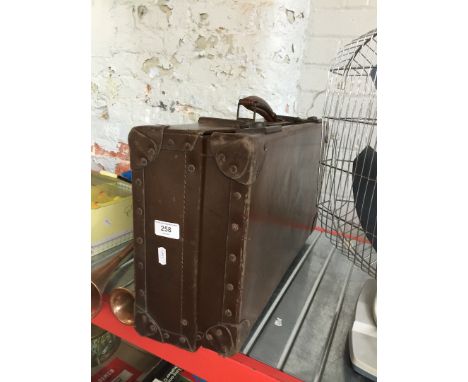 A vintage case 