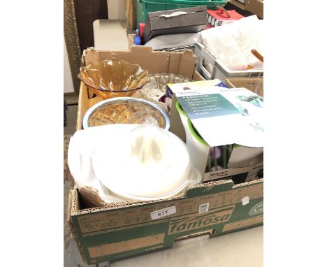 A box of glass items, a lemon squeezer, etc 