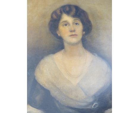 HENRY KEYWORTH RAINE (1872-1934), PORTRAIT OF A LADY, OIL ON CANVAS, SIGNED LOWER LEFT.   75 x 61.5cms.