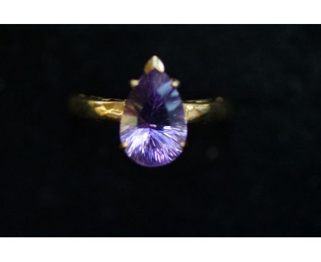 9ct Gold amethyst pear shape ring SizeO 